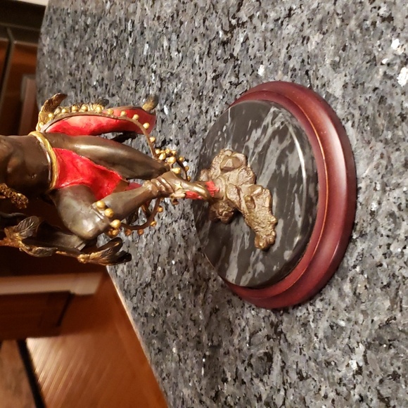 Indian  SPIRIT OF THE THUNDERBIRD NATIVE AMERICAN ART STATUE - Picture 12 of 14